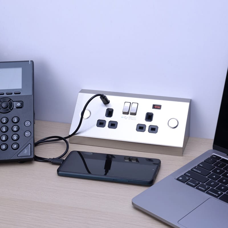 USB Power Station (Surface Mount)  – with 2 socket and Dual USB Quick charger