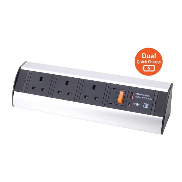 Power Station – 3 Socket & Dual USB Quick charger